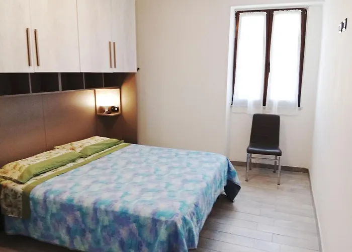 Piccola Luna מנאג'יו